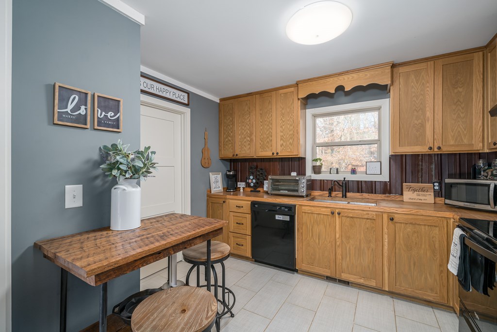 275 W Old Whitestone Road