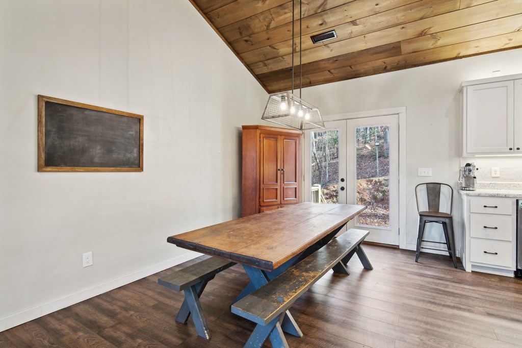 64 Blue Springs Road