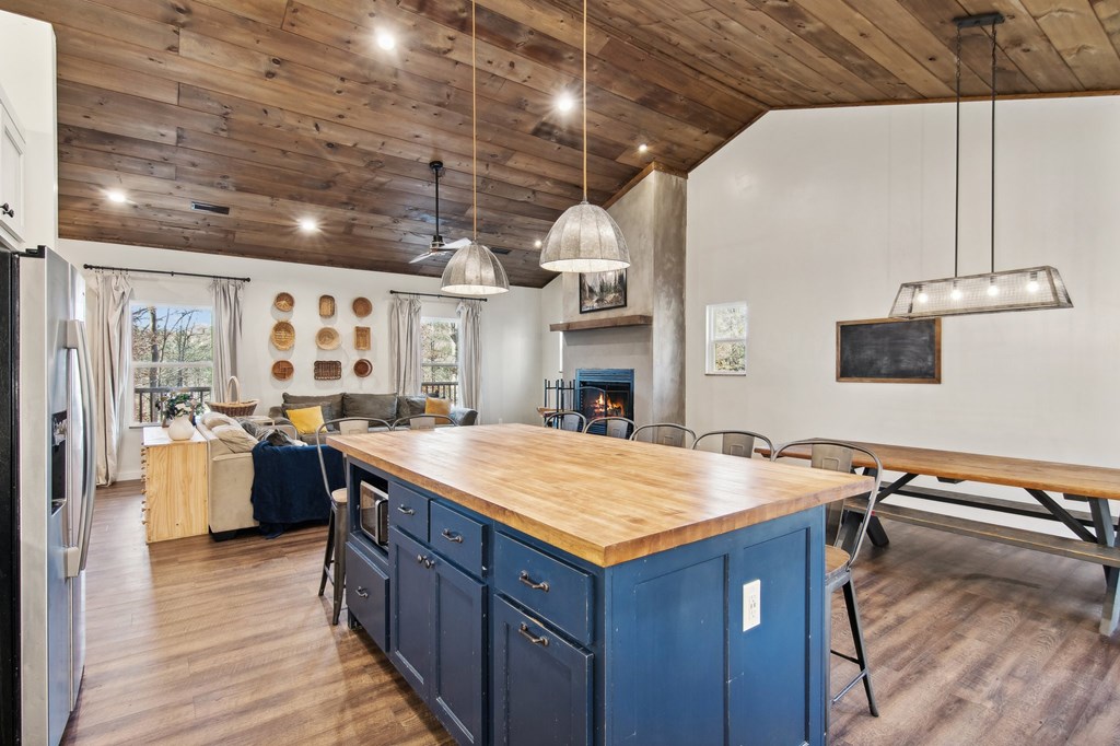 64 Blue Springs Road