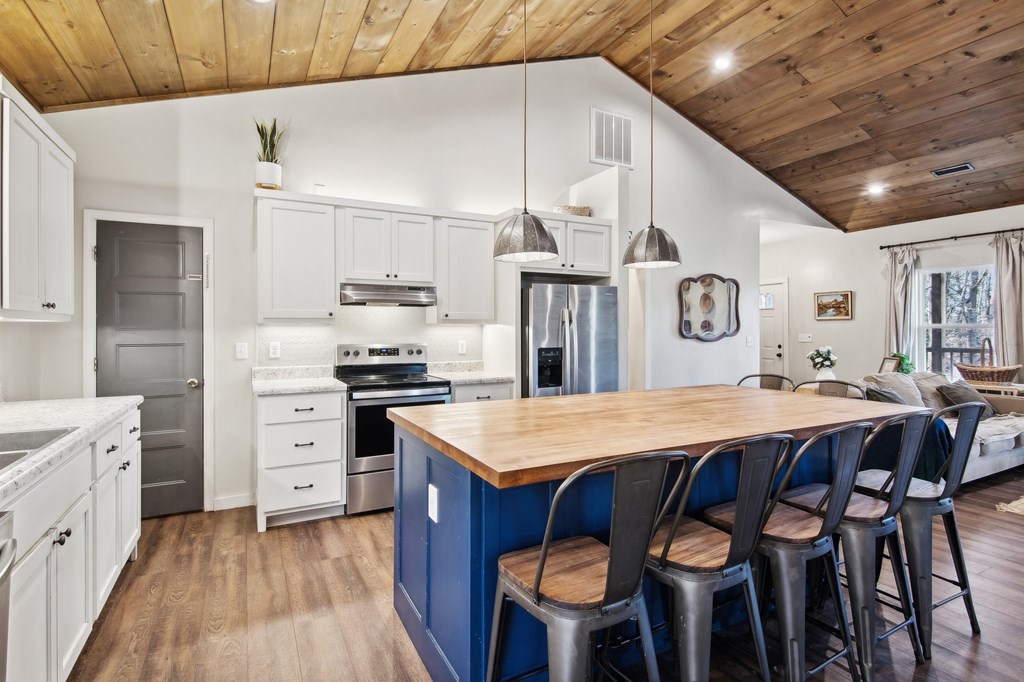 64 Blue Springs Road
