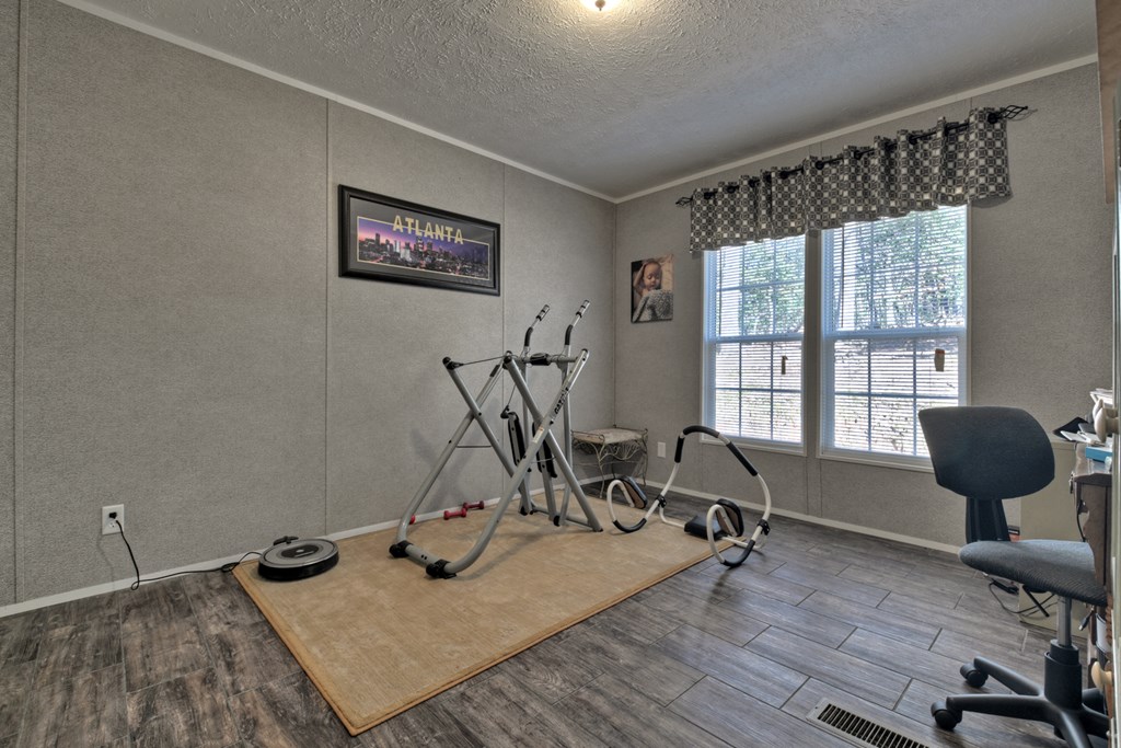694 Northcutt Rd/Hwy 515