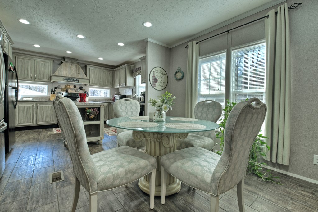 694 Northcutt Rd/Hwy 515