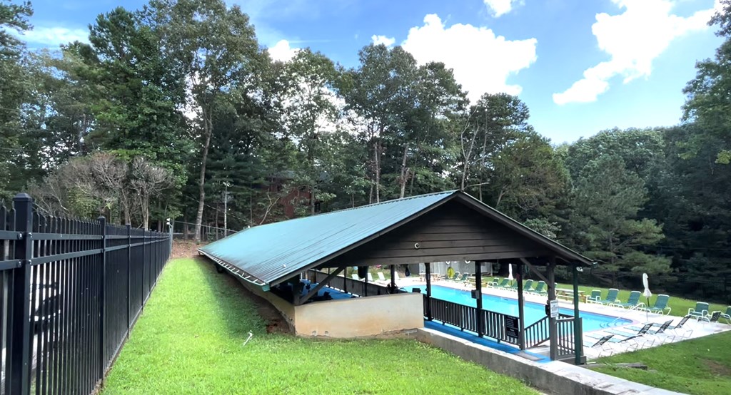 410 Zeblin Road