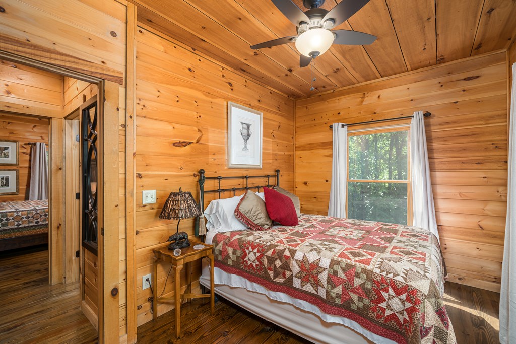 135 Diamondback Ridge