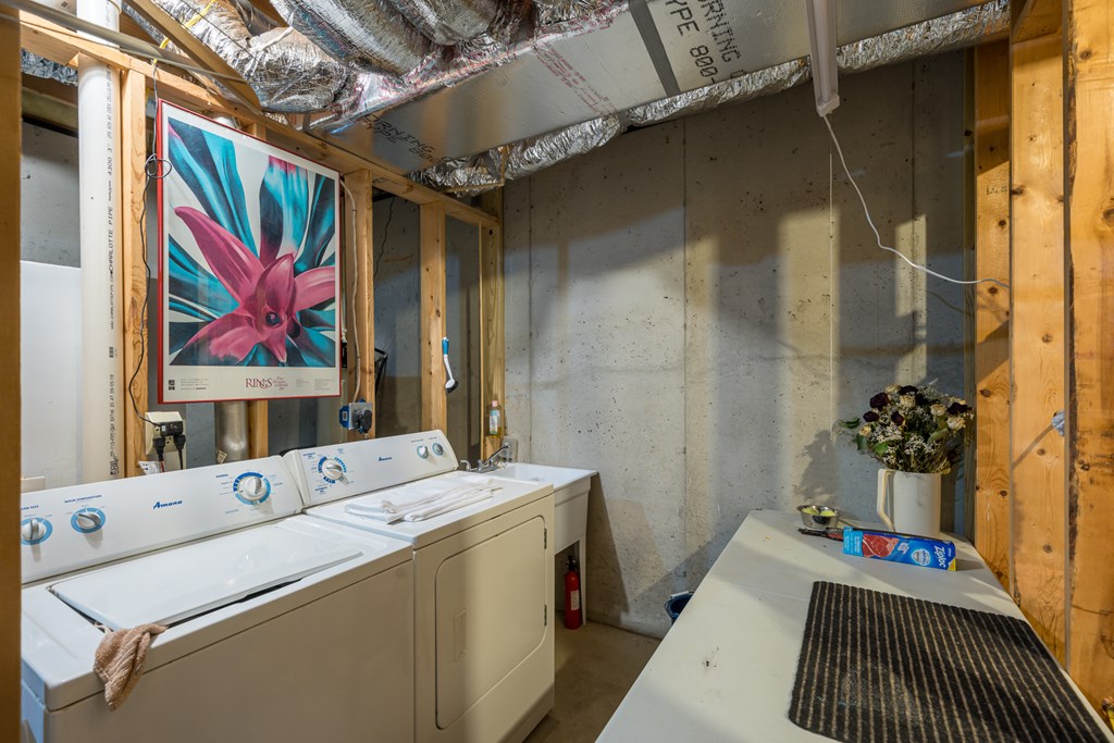 135 Diamondback Ridge