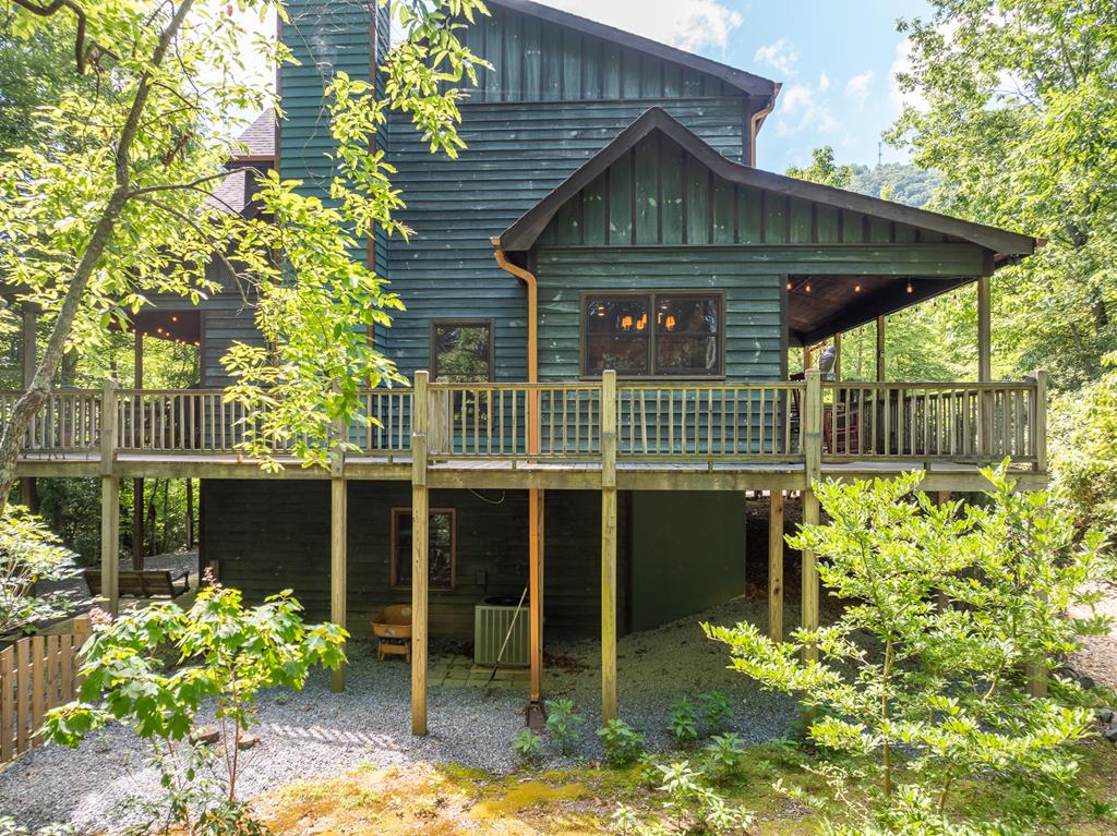 135 Diamondback Ridge