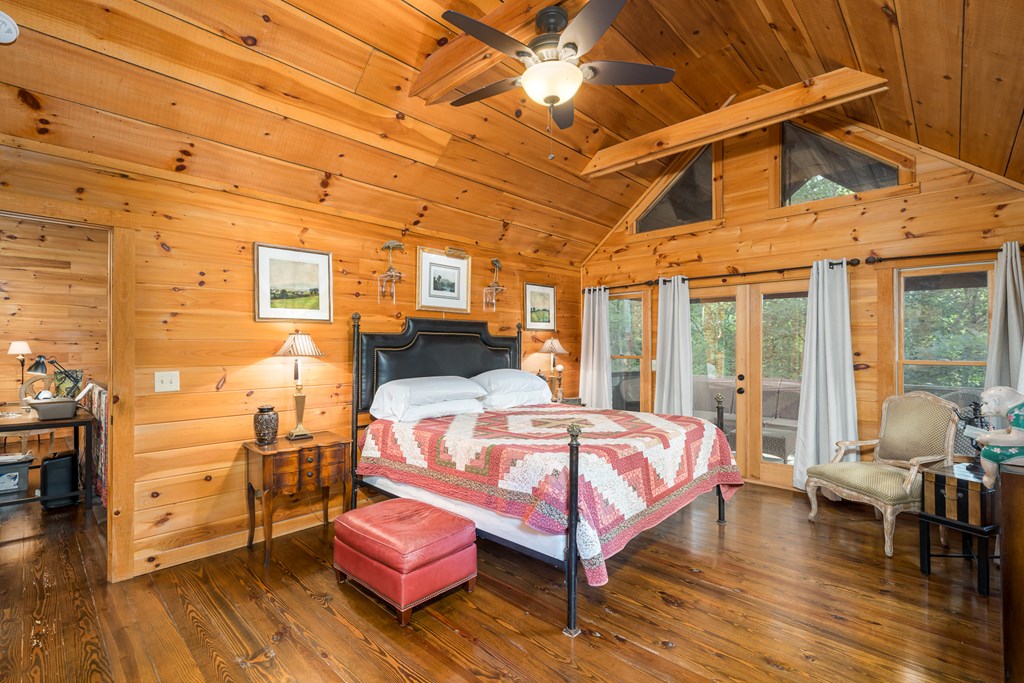 135 Diamondback Ridge