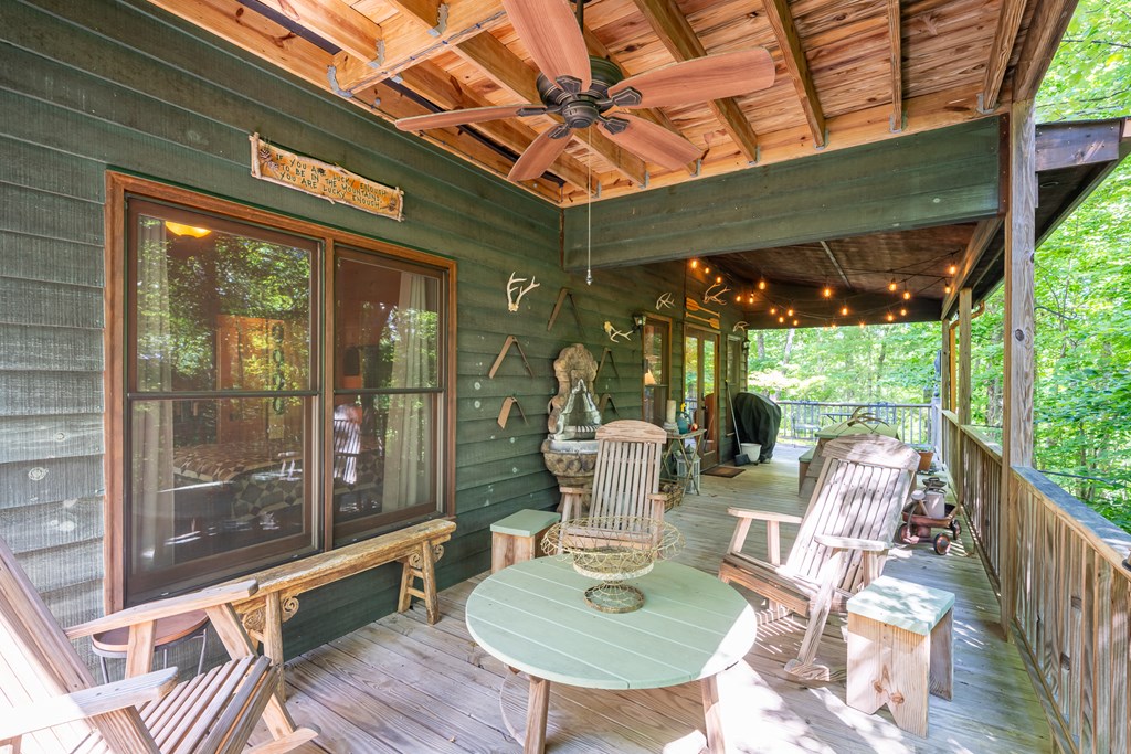 135 Diamondback Ridge