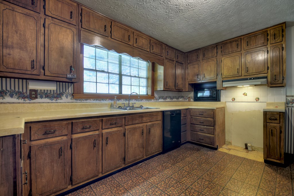 222 Sugar Creek Road