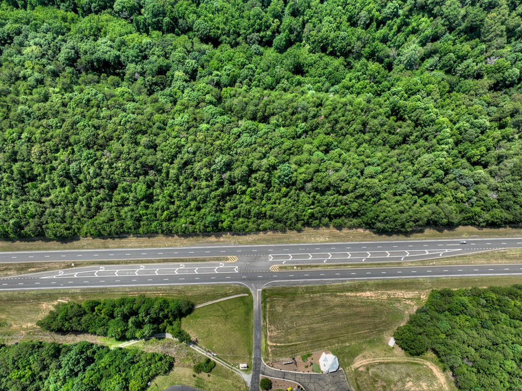 9.29 AC Hwy 515
