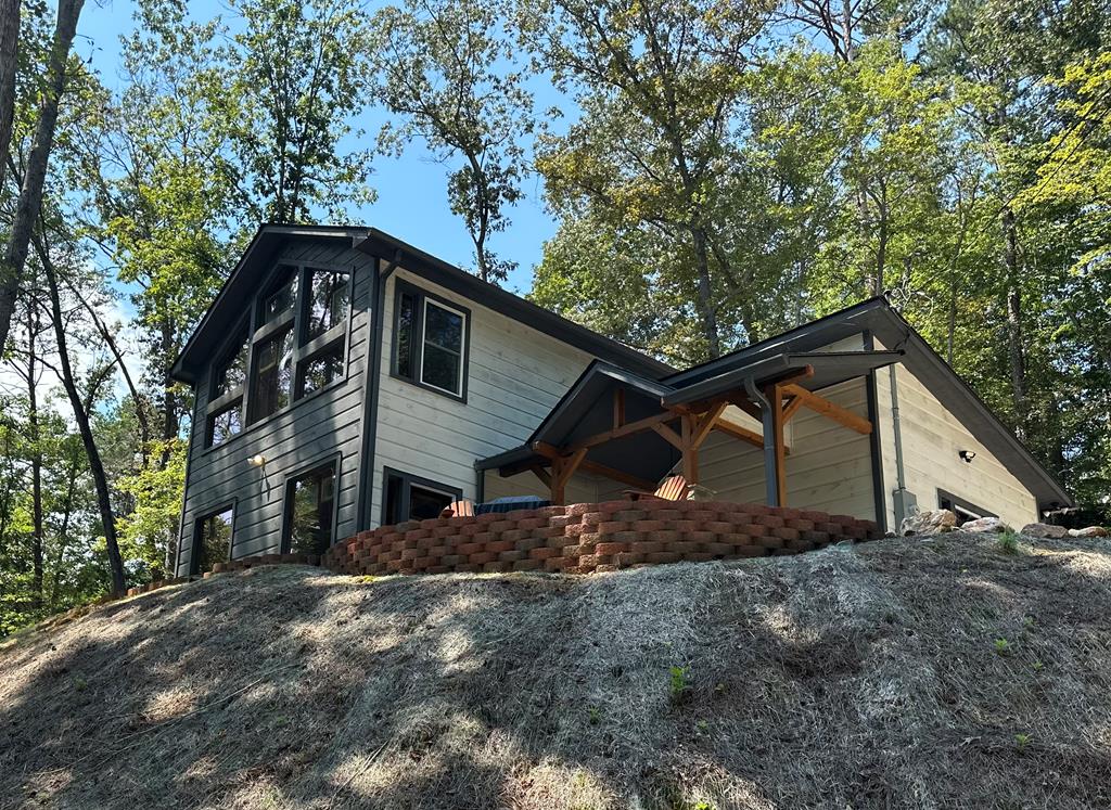 180 Echo Lane