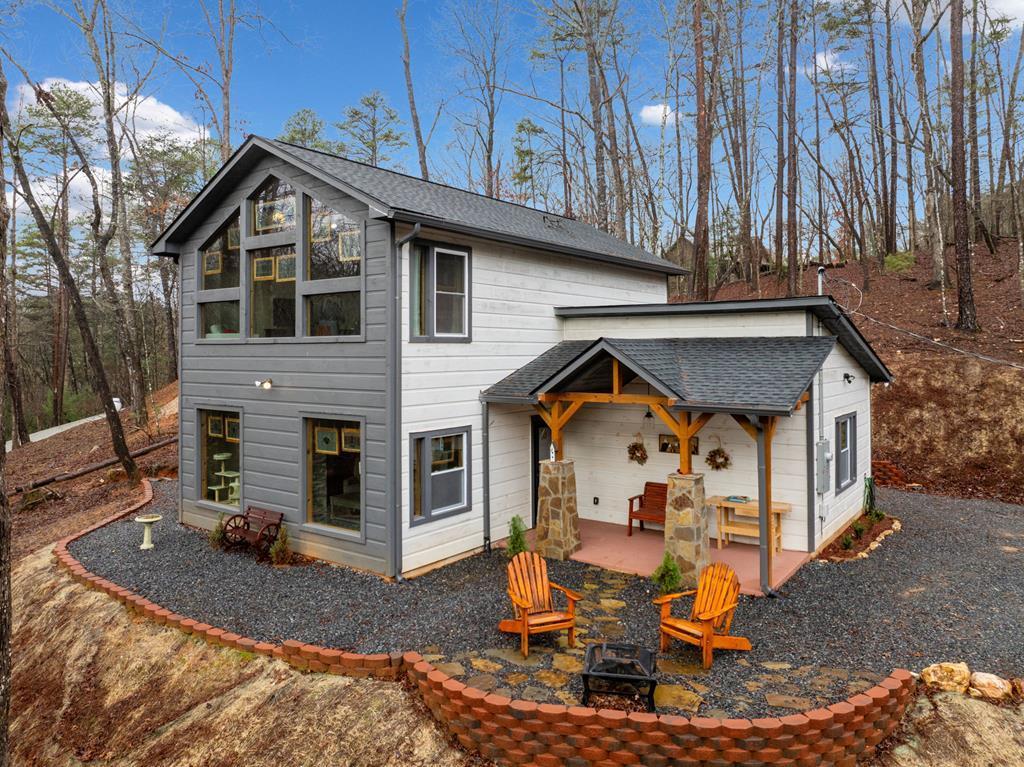 180 Echo Lane