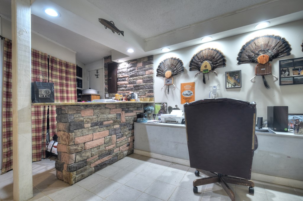 547 Canaan Road