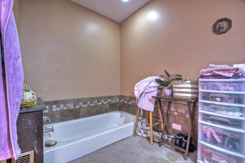 547 Canaan Road