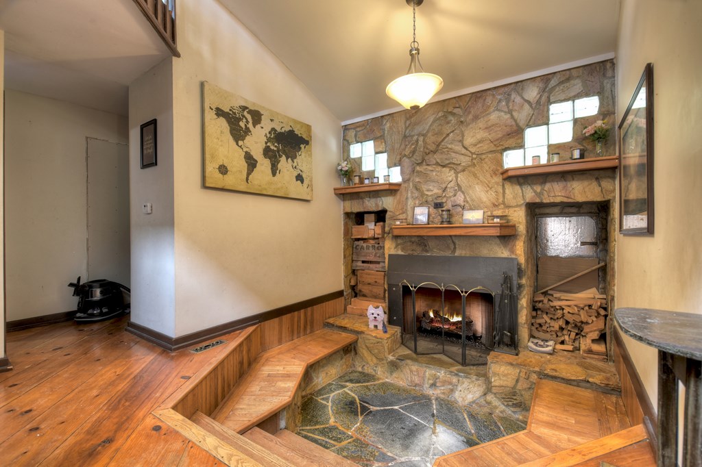 547 Canaan Road