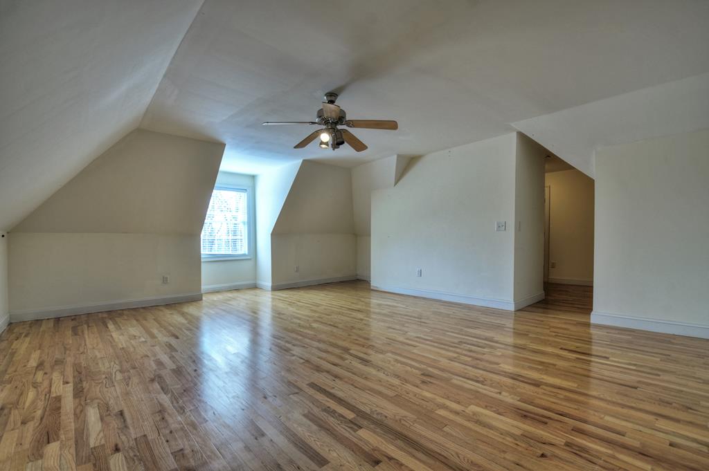 519 The Oaks Drive