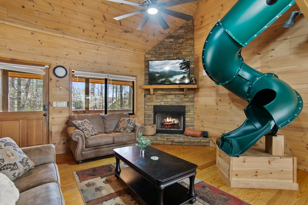 1408 Newport Drive
