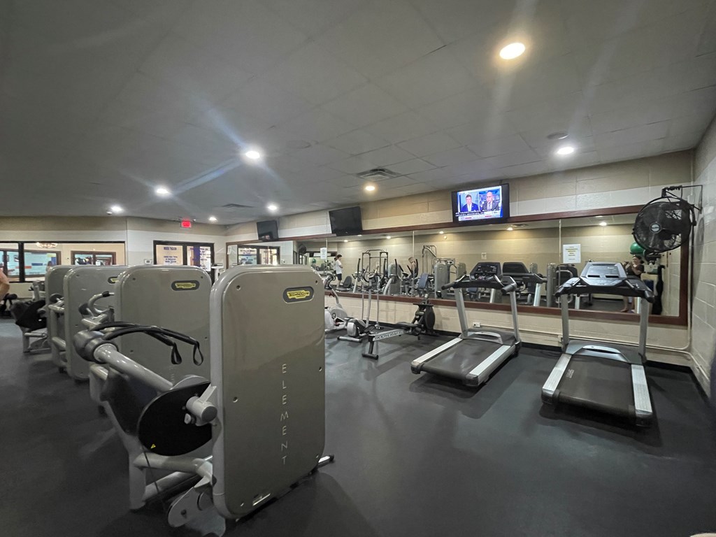8 acres Brunton Circle