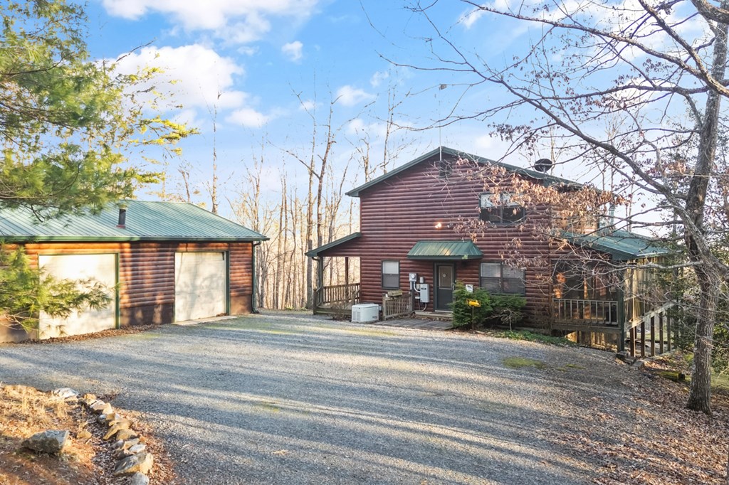 708 Thomas Mountain Road