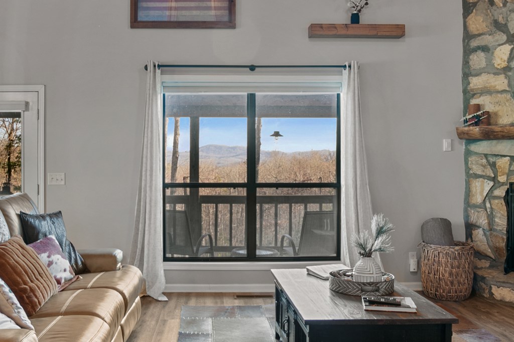 708 Thomas Mountain Road