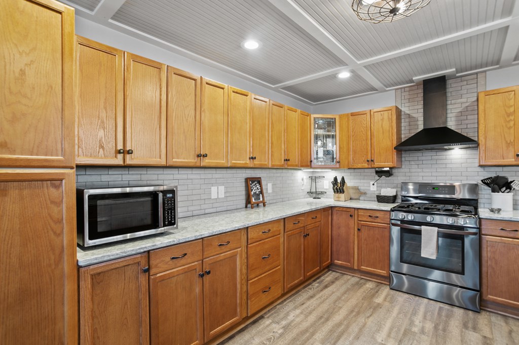 708 Thomas Mountain Road