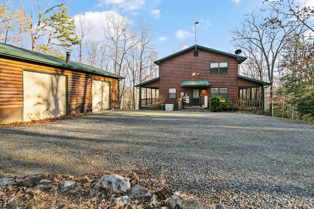 708 Thomas Mountain Road