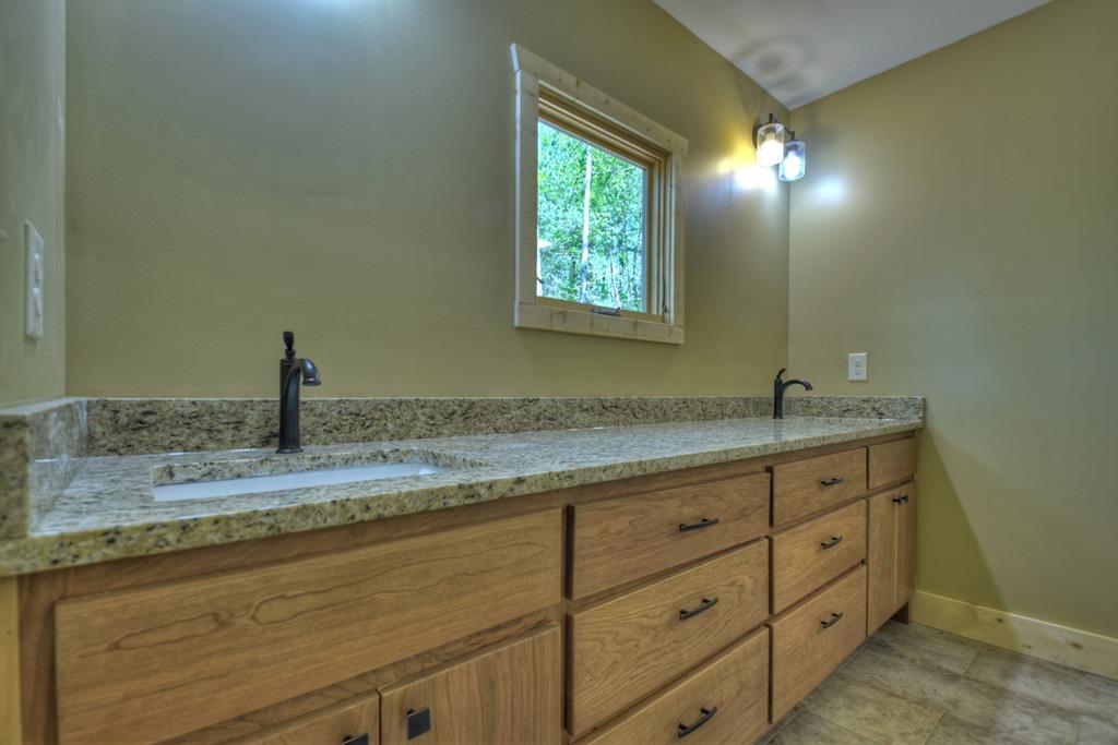 1075 Lazy River Lane