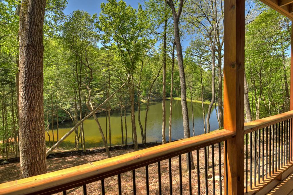 1075 Lazy River Lane