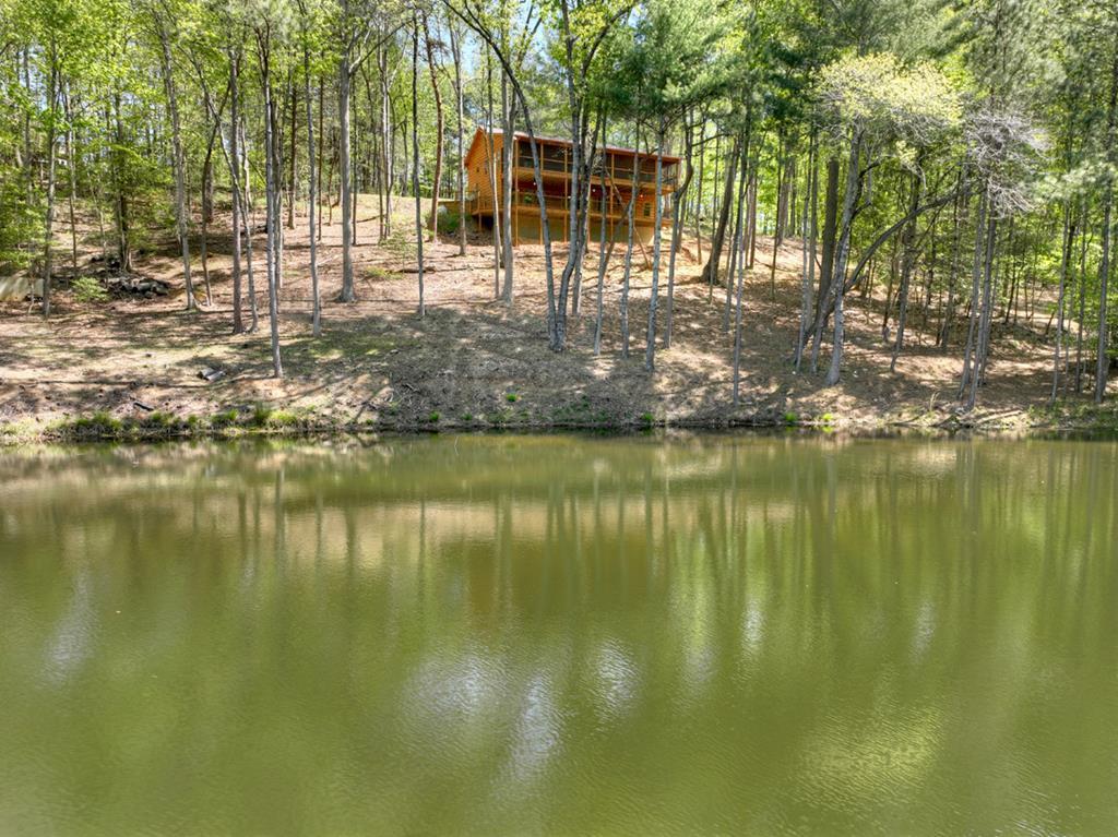 1075 Lazy River Lane