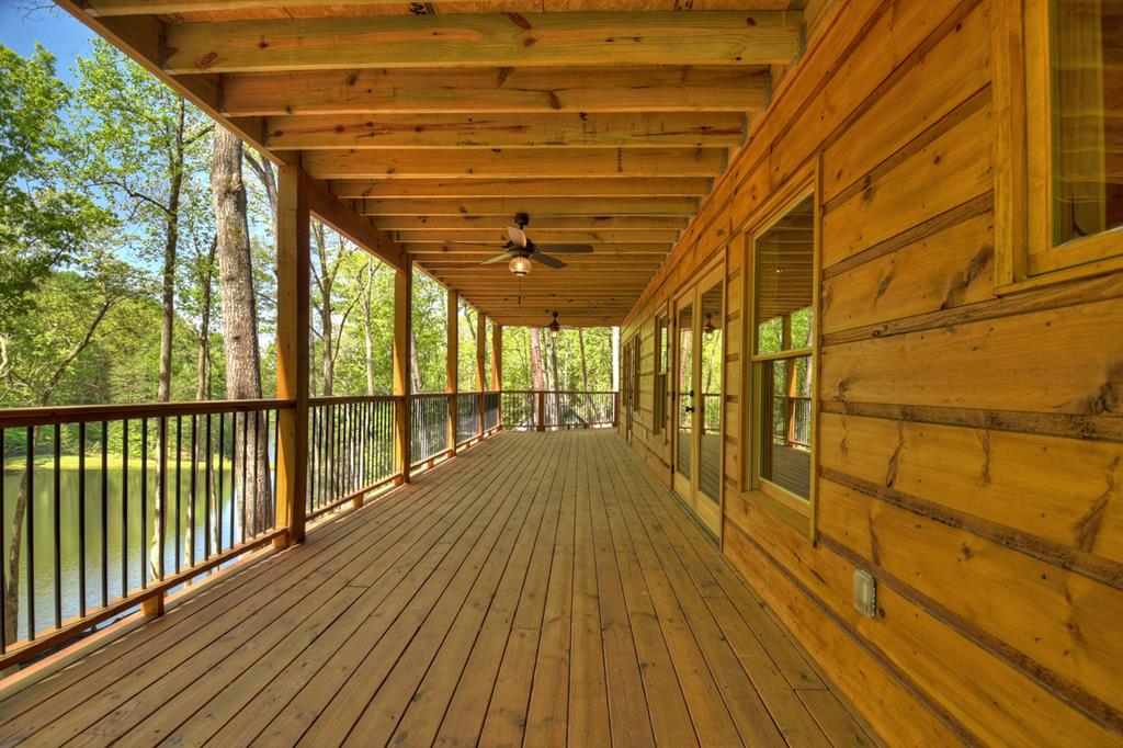 1075 Lazy River Lane