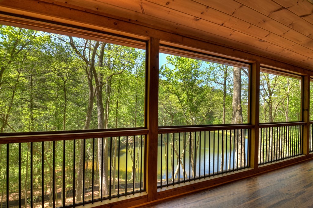 1075 Lazy River Lane