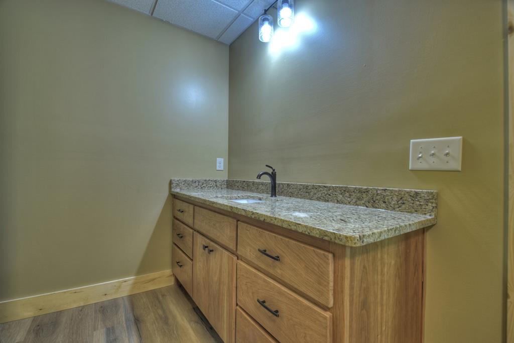 1075 Lazy River Lane