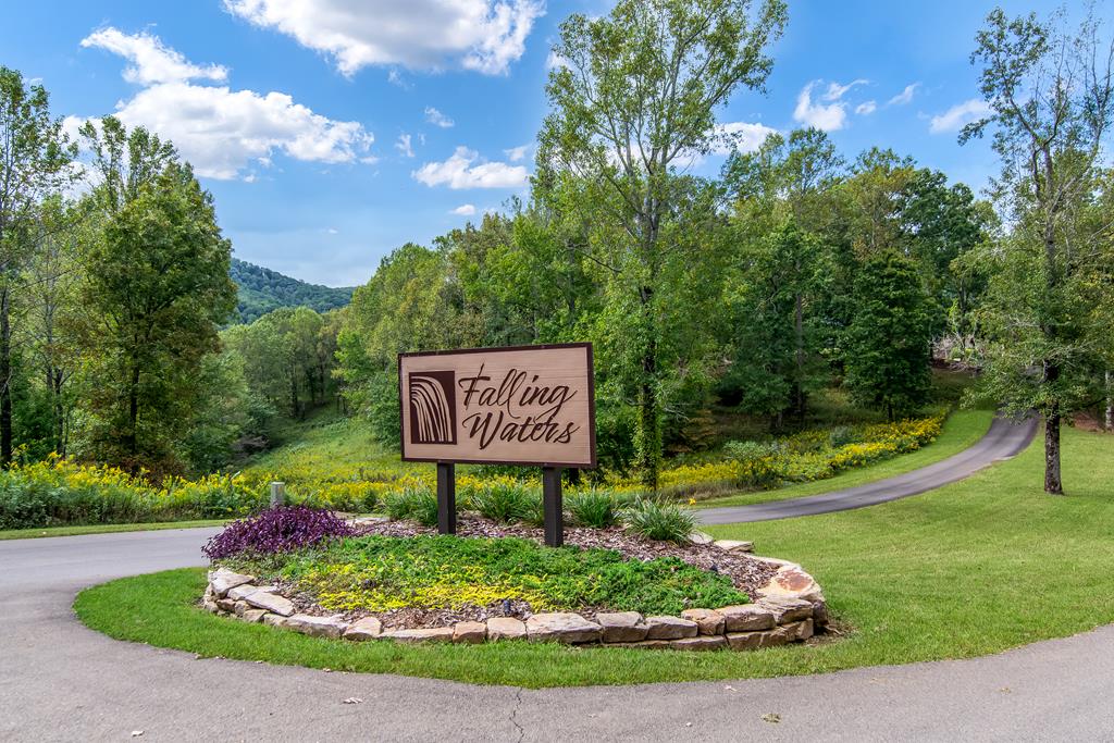 Lot 7R Mountain Falls Loop