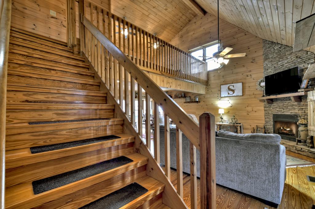 65 Weoka Court