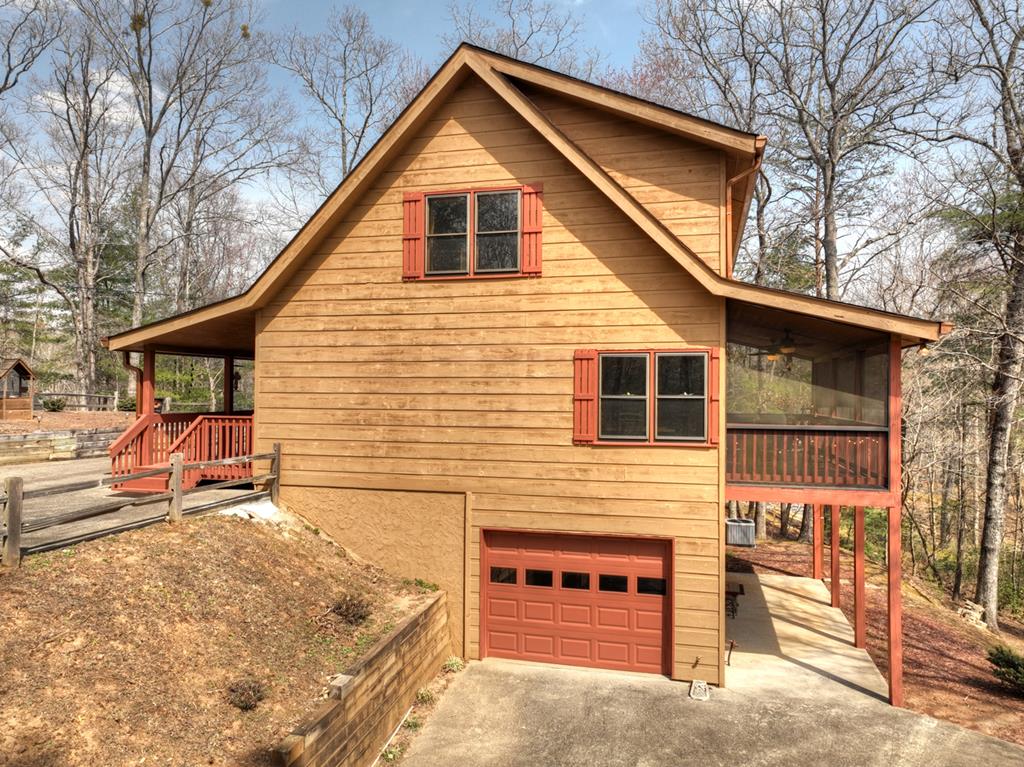 65 Weoka Court
