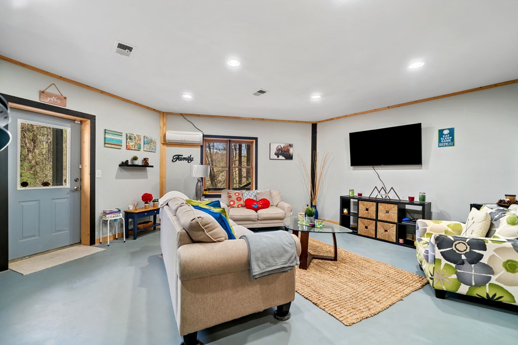 27 Alpine Drive