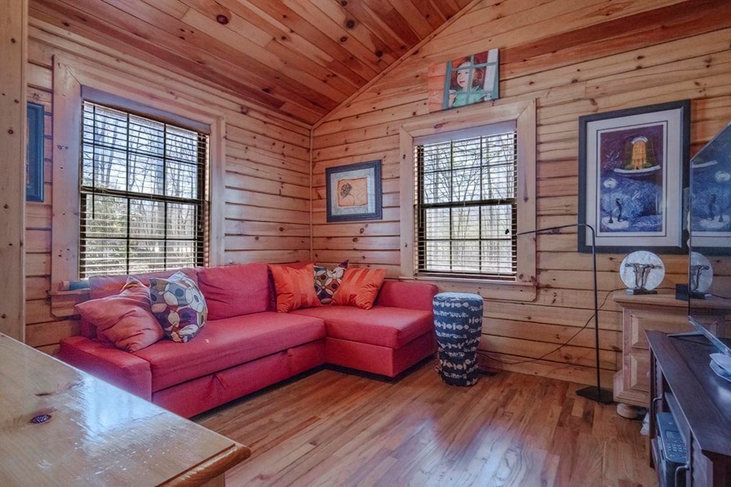 157 Sunrise Lane