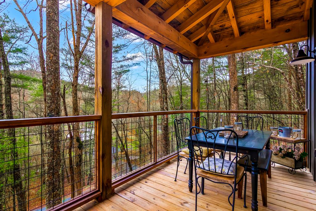 184 Rockhouse Road