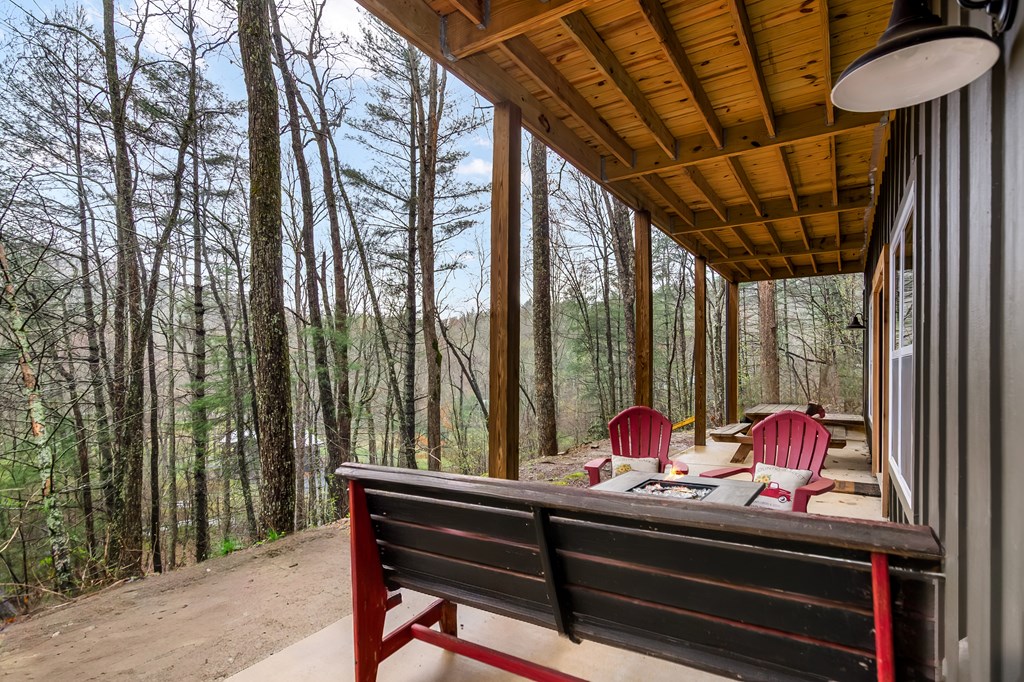 184 Rockhouse Road