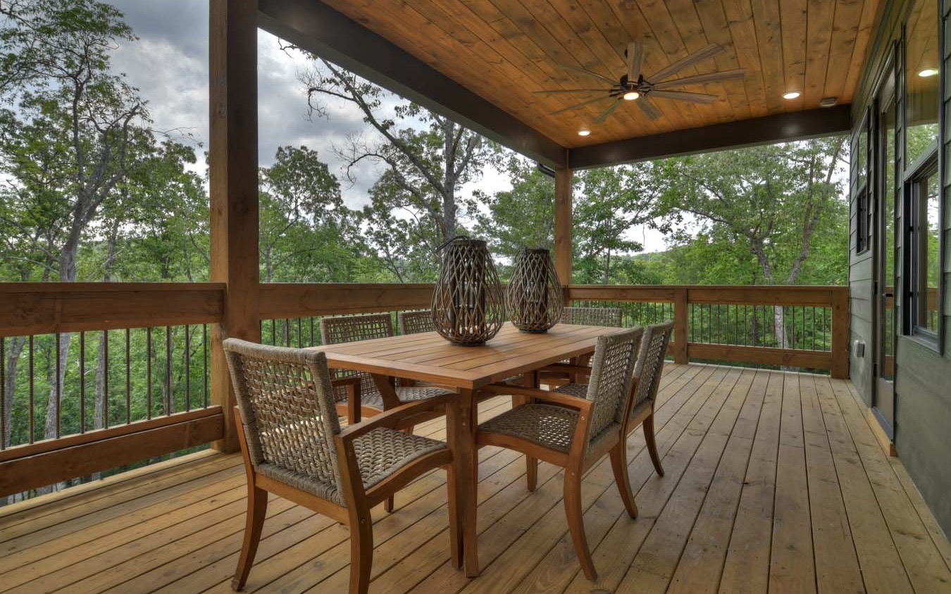 1960 High River Road