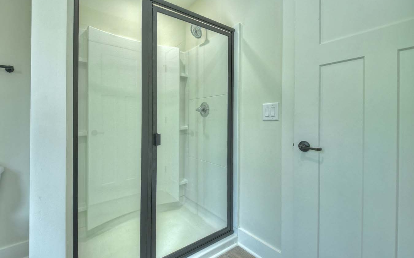 1960 High River Road