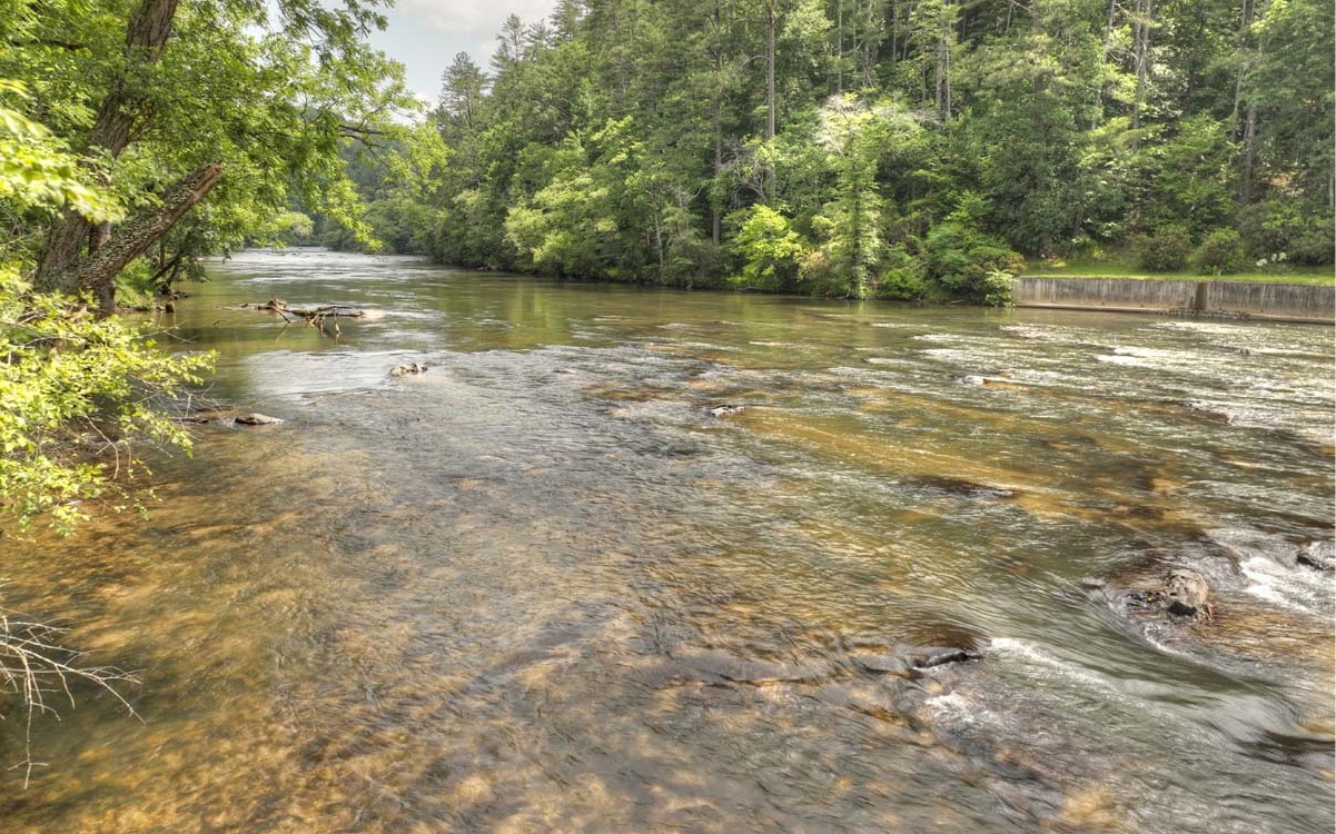 1960 High River Road