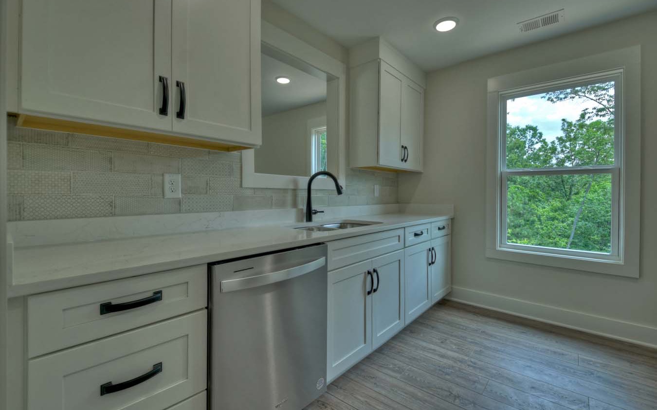 1960 High River Road