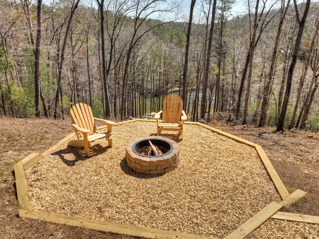 1960 High River Road