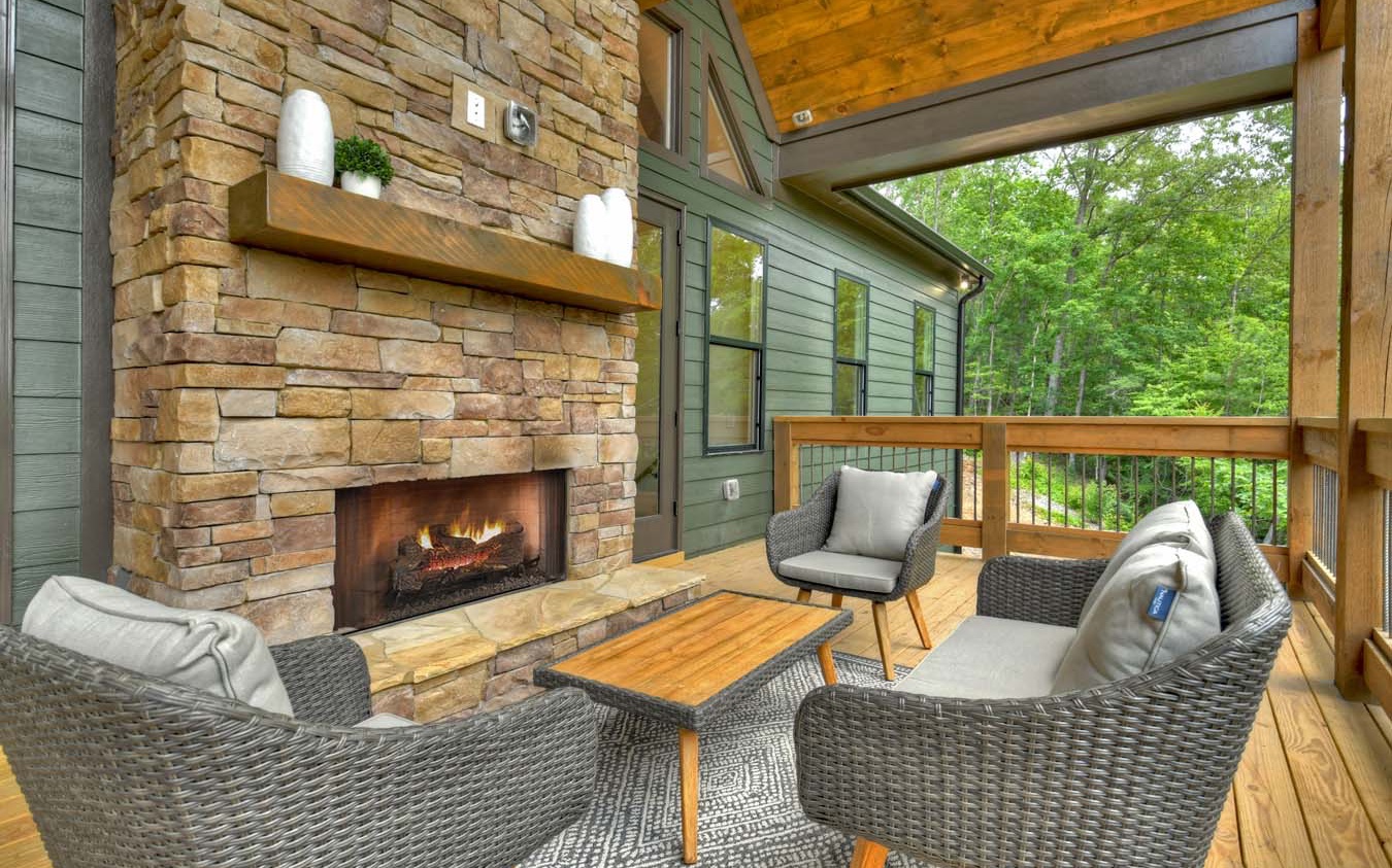 1960 High River Road