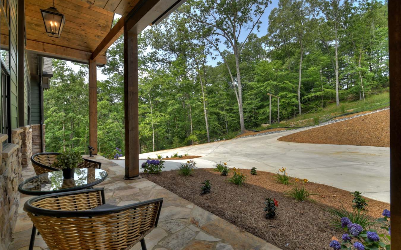 1960 High River Road