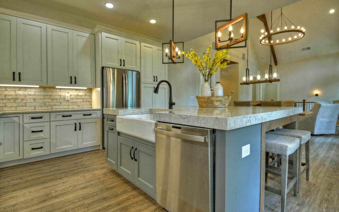 1960 High River Road