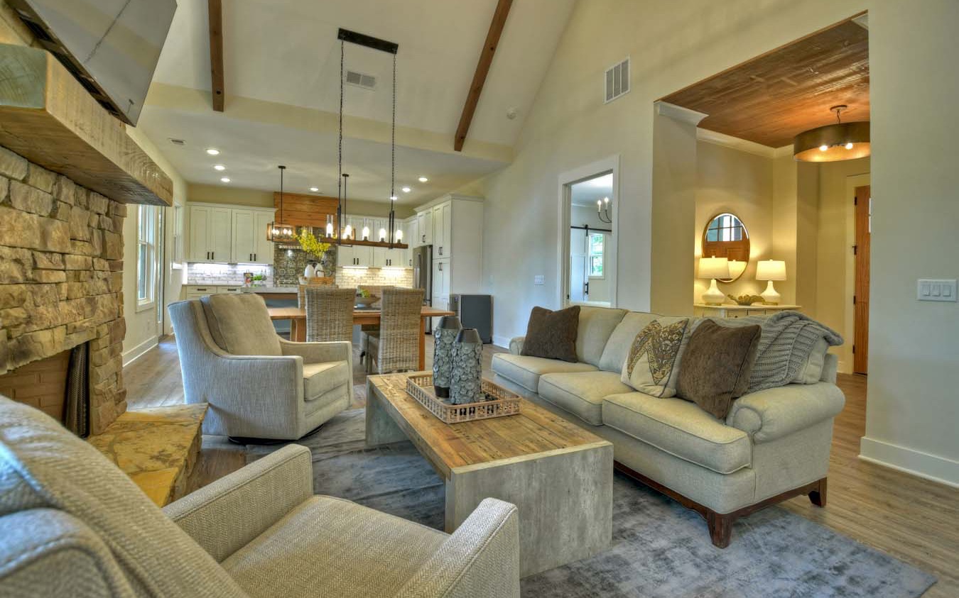 1960 High River Road