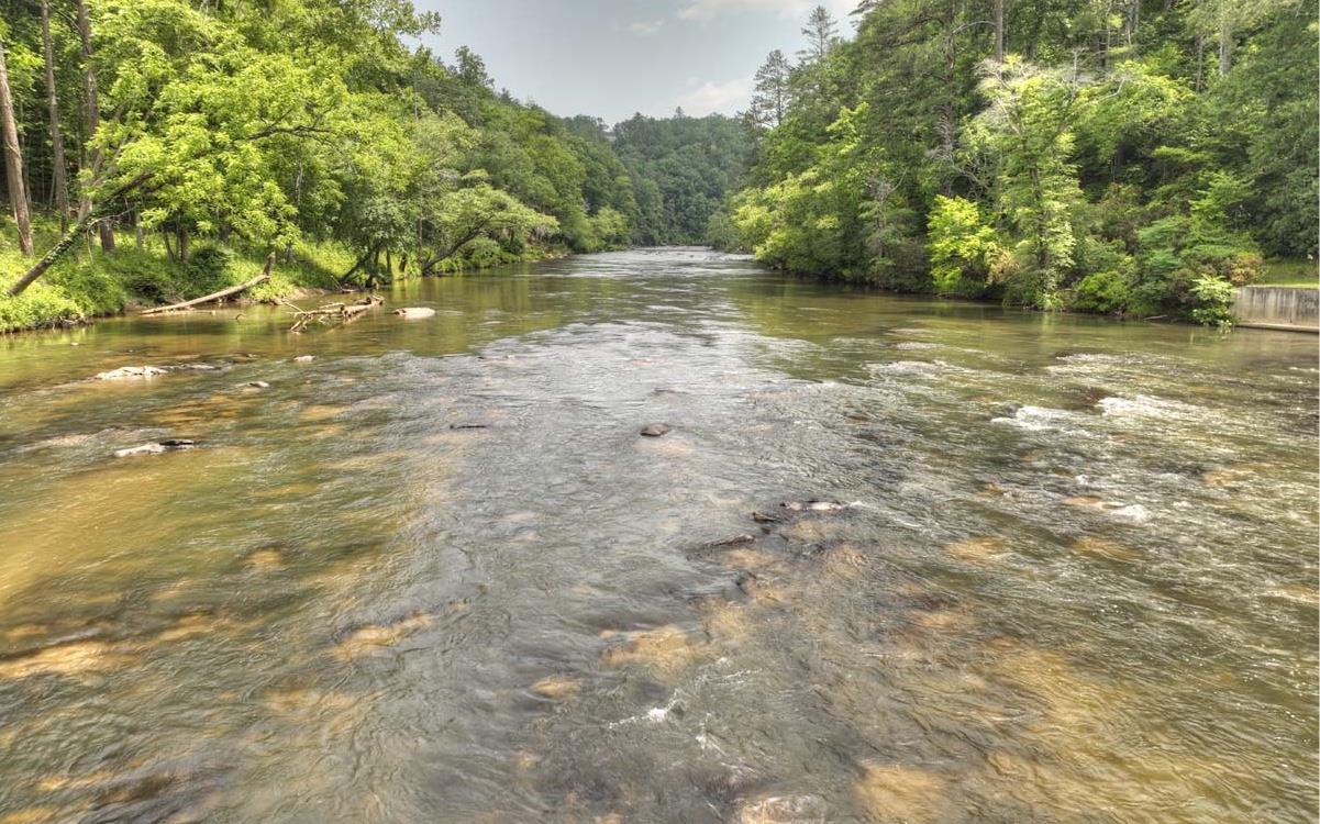 1960 High River Road