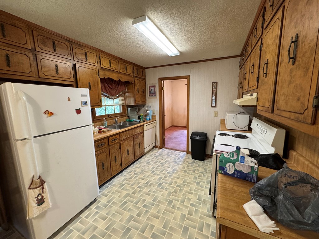 2172 Tails Creek Road
